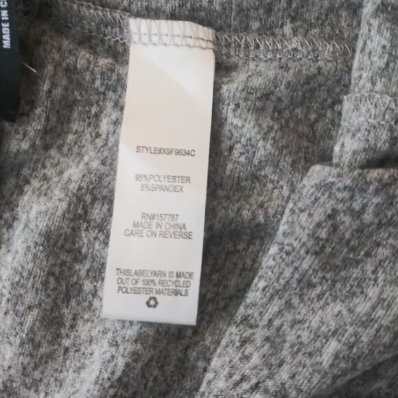 Jolie & Joy women's size 1X gray and pink jogger set - Picture 16 of 16